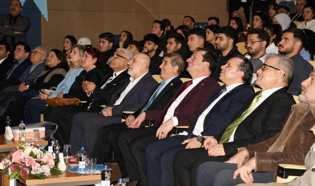 Dicle Üniversitesi Ziya Gökalp Eğitim Fakültesi tarafından düzenlenen “Yaşadığımız Şehre