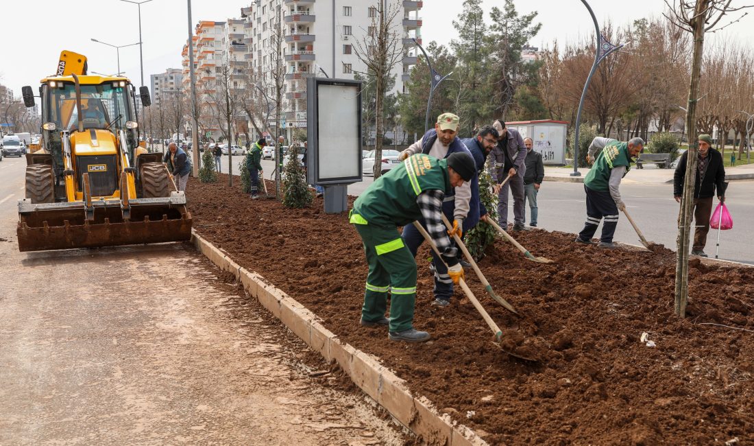 Diyarbakır Büyükşehir Belediyesinin altyapı ve asfalt çalışmalarıyla baştan sona yenilediği