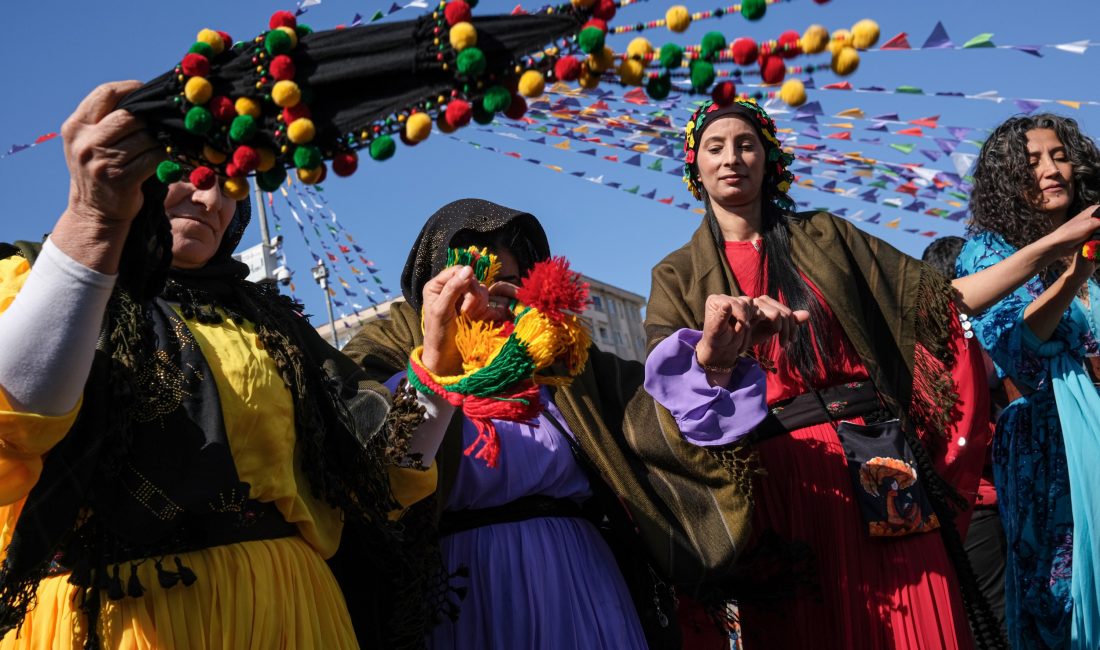 Diyarbakır Büyükşehir Belediyesi Eşbaşkanı Serra Bucak, kadınların örgütlü mücadelesinin özgür
