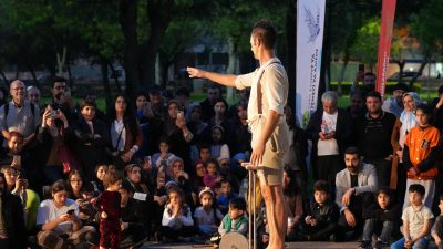 Diyarbakır Büyükşehir Belediyesinin düzenlediği 11. Uluslararası Amed Tiyatro Festivali, sekizinci