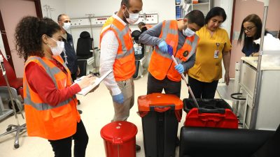 Diyarbakır Büyükşehir Belediyesi, sağlık kuruluşlarını düzenli olarak denetleyip günde 8