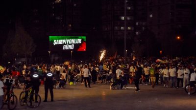 Diyarbakır Büyükşehir Belediyesi, Süper Lig’e çıkma şansı bulunan Amedspor’un Iğdırspor