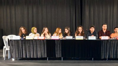 Diyarbakır Büyükşehir Belediyesinin eğitim desteğiyle üniversiteyi kazanan öğrenciler, Akademi Sur