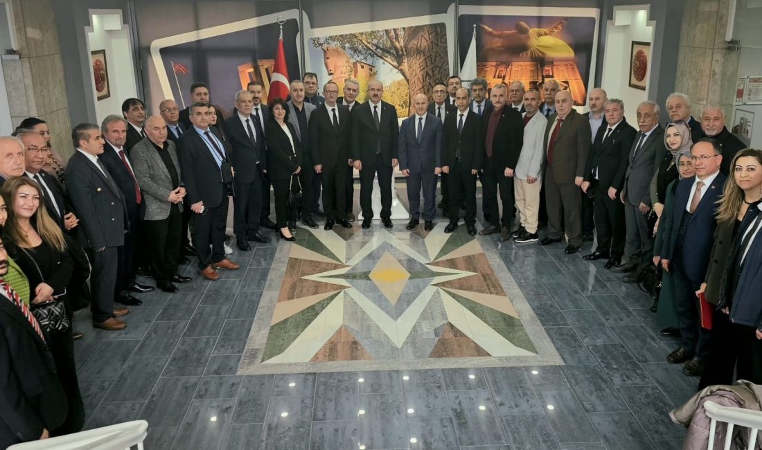 UBK tarafından Çanakkale'de gerçekleştirilen çalıştayda, 'Medya Meslek Yasası' masaya yatırıldı.