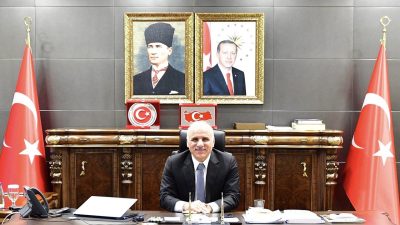 Vali Murat Zorluoğlu, "23 Nisan, aynı zamanda çocuklarımıza duyduğumuz güvenin,