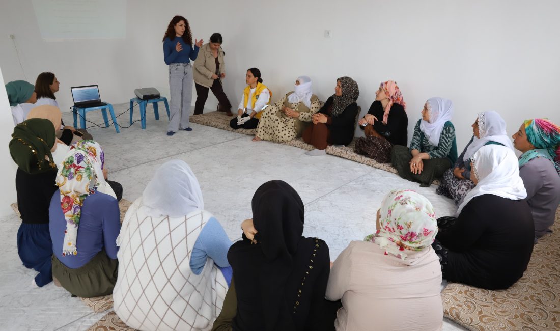Diyarbakır Büyükşehir Belediyesinin mahallelerde sürdürdüğü kadın buluşmaları, bu kez Hazro’nun