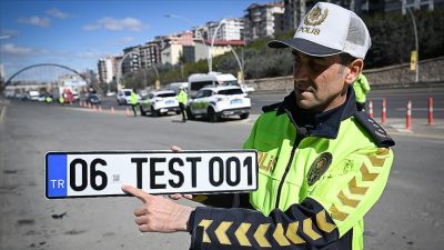 Resmî Gazete’de yayımlanan yeni düzenlemeyle standart dışı (APP) plakalar ücretsiz