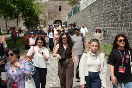 Diyarbakır Büyükşehir Belediyesinin düzenlediği Toplumsal Barış ve Özgürlük Forumu kapsamında
