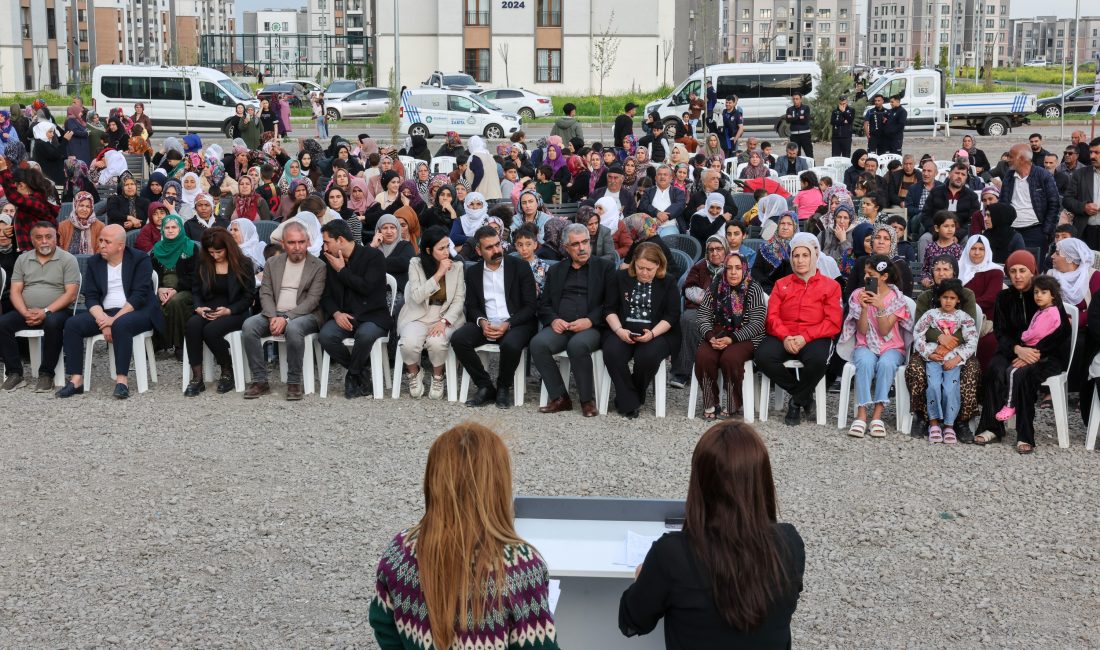 Diyarbakır Büyükşehir Belediyesi ile Bağlar Belediyesinin hayata geçirdiği 'Katılımcı Bütçe