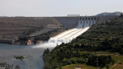 Fırat Nehri üzerinde bulunan Keban Barajı ve Hidroelektrik Santrali’nde, yoğun