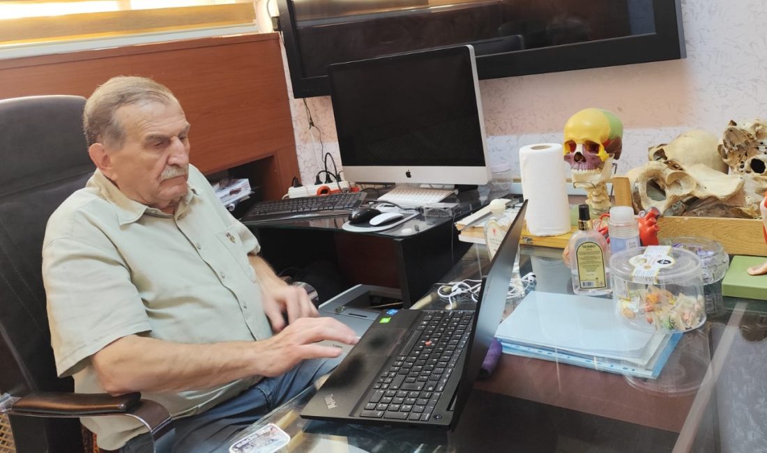 Dicle Üniversitesi (DÜ) Anatomi Anabilim Dalı Öğretim üyesi Prof. Dr.
