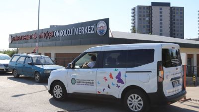 Diyarbakır Büyükşehir Belediyesi, kanser hastalarının tedavi süreçlerinde yaşadığı ulaşım zorluklarını